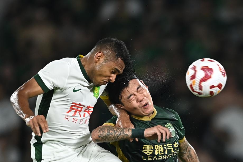 [图]近4轮首胜！北京国安4-3逆转十东说念主浙江俱乐部